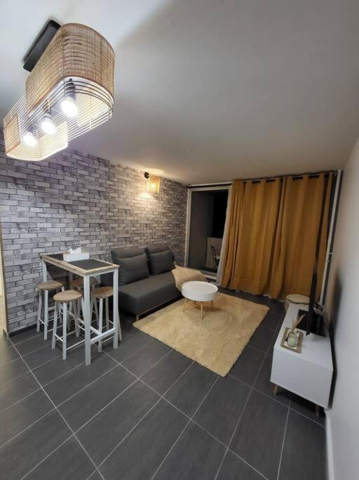 Pepite Entre Paris Et Versailles Apartment Шавил Екстериор снимка