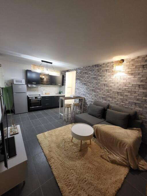 Pepite Entre Paris Et Versailles Apartment Шавил Екстериор снимка