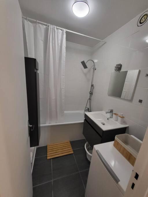 Pepite Entre Paris Et Versailles Apartment Шавил Екстериор снимка